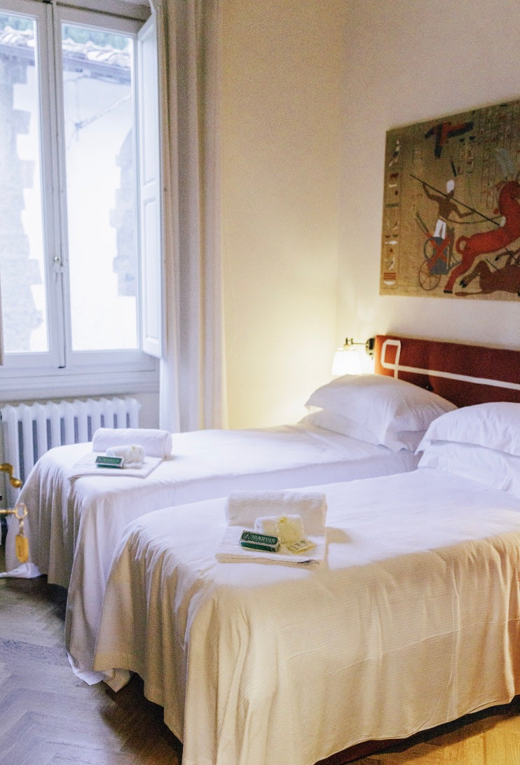 TWIN ENSUITE PRIVATE BATH